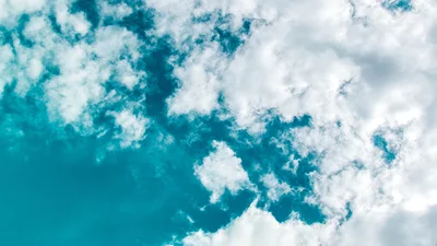NASA удалось сфотографировать редкие серебристые облака
