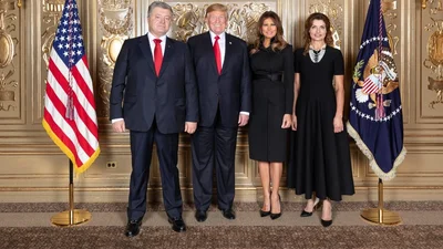 Провал: мир угорает с Трампа и Порошенко, которые вырядились в одинаковые костюмы