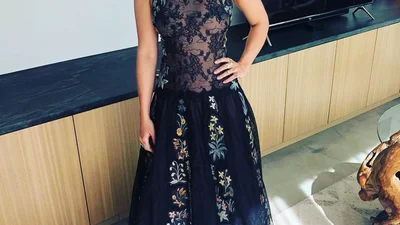 Эмилия Кларк изменила имидж, и он ей ну очень идет