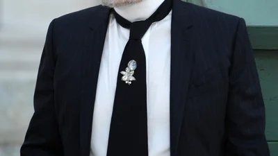 Мережу шокувало "нове" обличчя Карла Лагерфельда