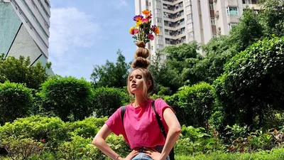 Ваза з волосся на голові: дівчата усього світу стараються повторити це на собі