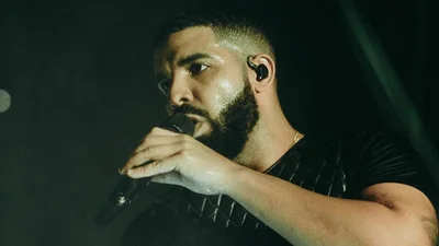 Billboard назвал музыканта, побил рекорд The Beatles