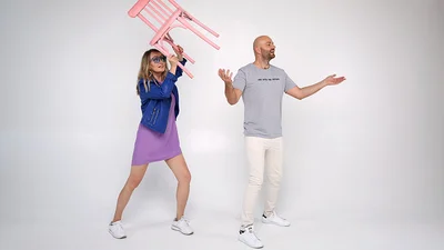 Пока вы допиваете утренний кофе, Слава Демин кричит на весь Киев веселые признание