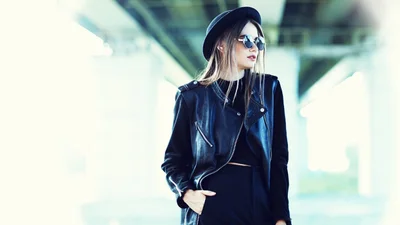 С чем носить кожаную куртку в этом сезоне