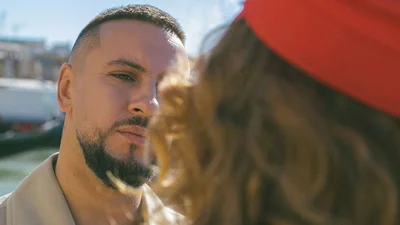 MONATIK - "Зашивает душу": новый клип певца, который вдохновляет немедленно влюбиться