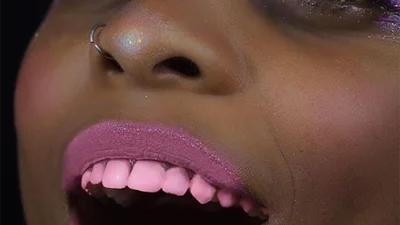 Цветной лак для зубов - новый сумасшедший инста-тренд