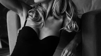 Катя Кузнецова засыпала свой Instagram откровенными снимками, которые заставляют краснеть