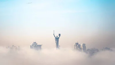 Осенний Киев в тумане: магические фото украинского фотографа
