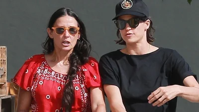 Оце так чутка: Демі Мур зав'язала з чоловіками та замутила з сербською стилісткою