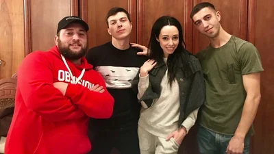 Команда "Стояновка" из "Лиги Смеха" пошутила над Екатериной Кухар