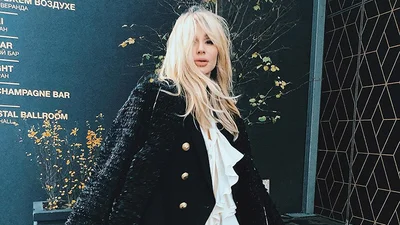 Светлана Лобода показала все и сразу - голое тело и стройные ножки