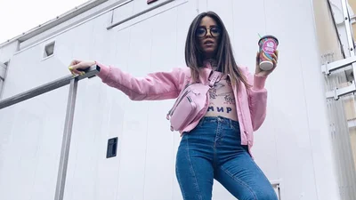 Надя Дорофеева довела фанатку до слез, устроив ей грандиозный сюрприз