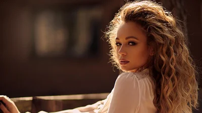 Обережно, гаряче: сексуальні фото звабливої Яни Соломко