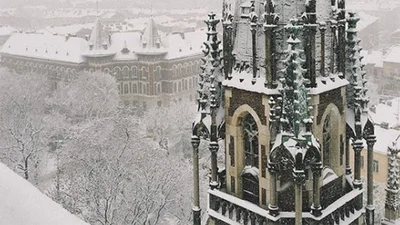 І сюди добралась зима: старовинний Львів присипало снігом