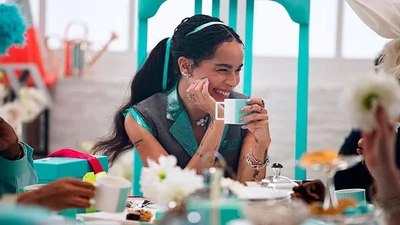 Бренды начали выпускать рождественские ролики - погрузись в сказку вместе с Tiffany