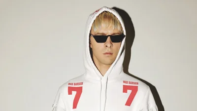 Талановитий у всьому: Макс Барських став дизайнером одягу