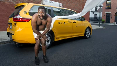 Игривые таксисты из Нью-Йорка снялись для ежегодного благотворительного календаря