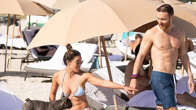 Мужик ниче так: как выглядит 51-летний Дэвид Гетта в одних только плавках