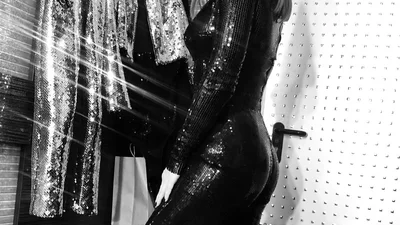 Ани Лорак соблазнила подписчиков "латексным" образом