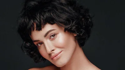 Нежная и голая: Даша Астафьева снялась топлес в стильной фотосессии