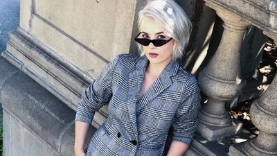 Девичья сказка: Мика Ньютон отгуляла вечеринку перед свадьбой