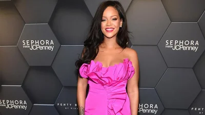 Рианна показала свой дом с собственным кинотеатром и другой роскошью