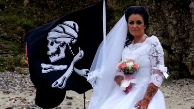 Ирландка развелась со своим мужем - призраком-пиратом из 18 века