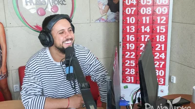 Это происходит действительно редко: MONATIK опубликовал снимок своей жены