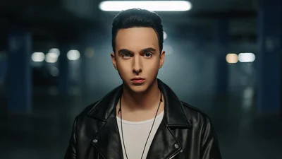 MELOVIN - З тобою, зі мною, і годі: чувственный клип артиста о любви "взорвал" сеть