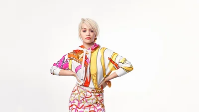 Ора удивила стильными образами в новой фотосессии