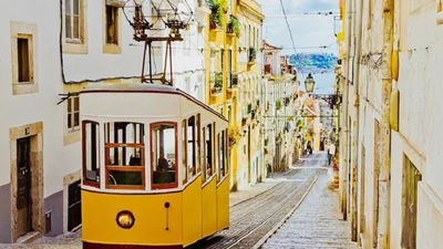 Визначили 25 найкрасивіших вулиць у світі, і це дуже атмосферні місця