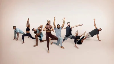 Nike запустили першу колекцію одягу для йоги