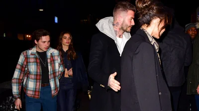 Какая милота: Дэвид и Виктория Бекхэмы сходили на двойное свидание с сыном и его девушкой