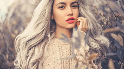 О трендах 2019 года: седые волосы и индивидуальность