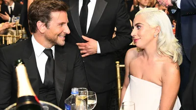 Брэдли Купер и Леди Гага спели нашумевший трек "Shallow" - и это до мурашек божественно