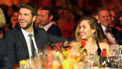 Солоденькі Майлі Сайрус і Ліам Хемсворт вперше після весілля вийшли на публіку