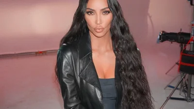 Крихітка Кім Кардашьян спокусила фото, де схожа на ляльку Барбі нового покоління