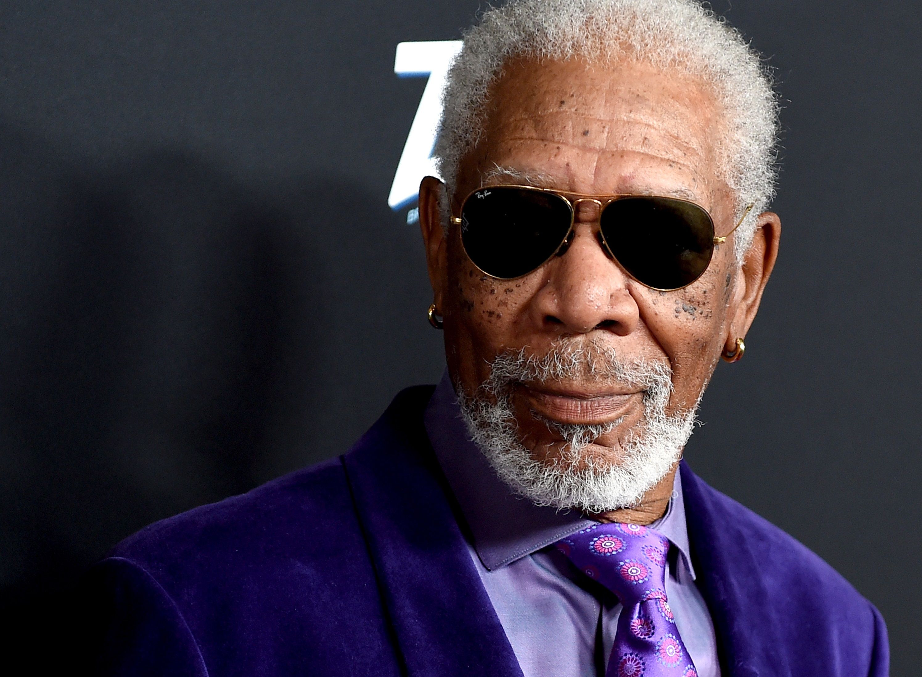 82 года ему было. 82 года ему было. (rod stewart). Кристофер ллойд. 82 года ему было.