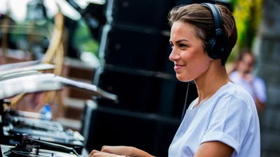 Гордимся: украинский диджей на обложке авторитетного издания об электронной музыке