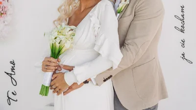 Дружина екс-холостяка Черкасова відверто розповіла про присутність чоловіка на пологах