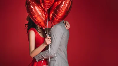 День Валентина 2020: топ-5 небанальных подарков девушке на 14 февраля