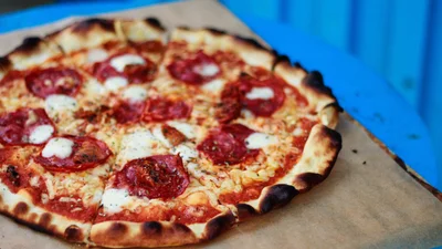 Неочікувано виявилось, що піца надихає людей більше, ніж гроші