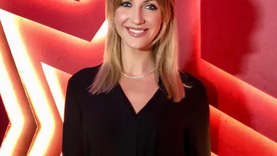 Холостячка Леся Нікітюк отримала розкішний букет троянд від берлінського шанувальника