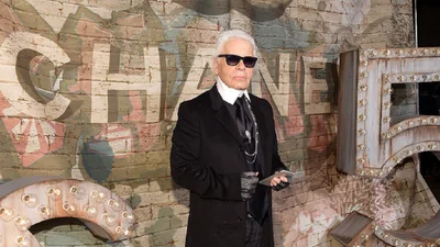 На згадку: Карл Лагерфельд з голлівудськими зірками першої величини