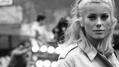 Тренд 2019: как носить романтические ленты и банты на волосах