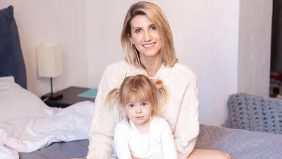 Анита Луценко впервые вышла на публику со своей доченькой