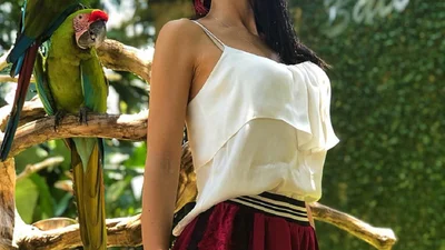 Поки Віка з “НеАнгелів” хизується ідеальною фігуркою - обери її найкраще бікіні