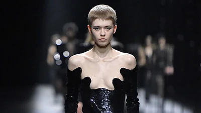 Самые откровенные наряды с Недели моды 2019, которые трудно носить не краснея