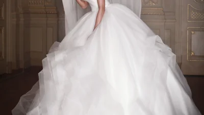 Злата Огнєвіч та Анна Буткевич приміряли розкішні весільні сукні від Андре Тана