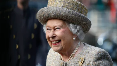 Королеве Британии подарили пожизненный запас туалетной бумаги